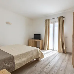 La Casa Di Minnanna 3*, Cannigione Italia